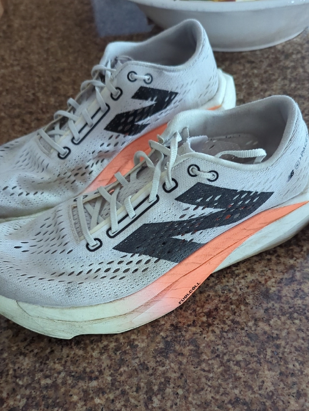 New Balance Pacer V2, Carbon Plate Racer Shoe